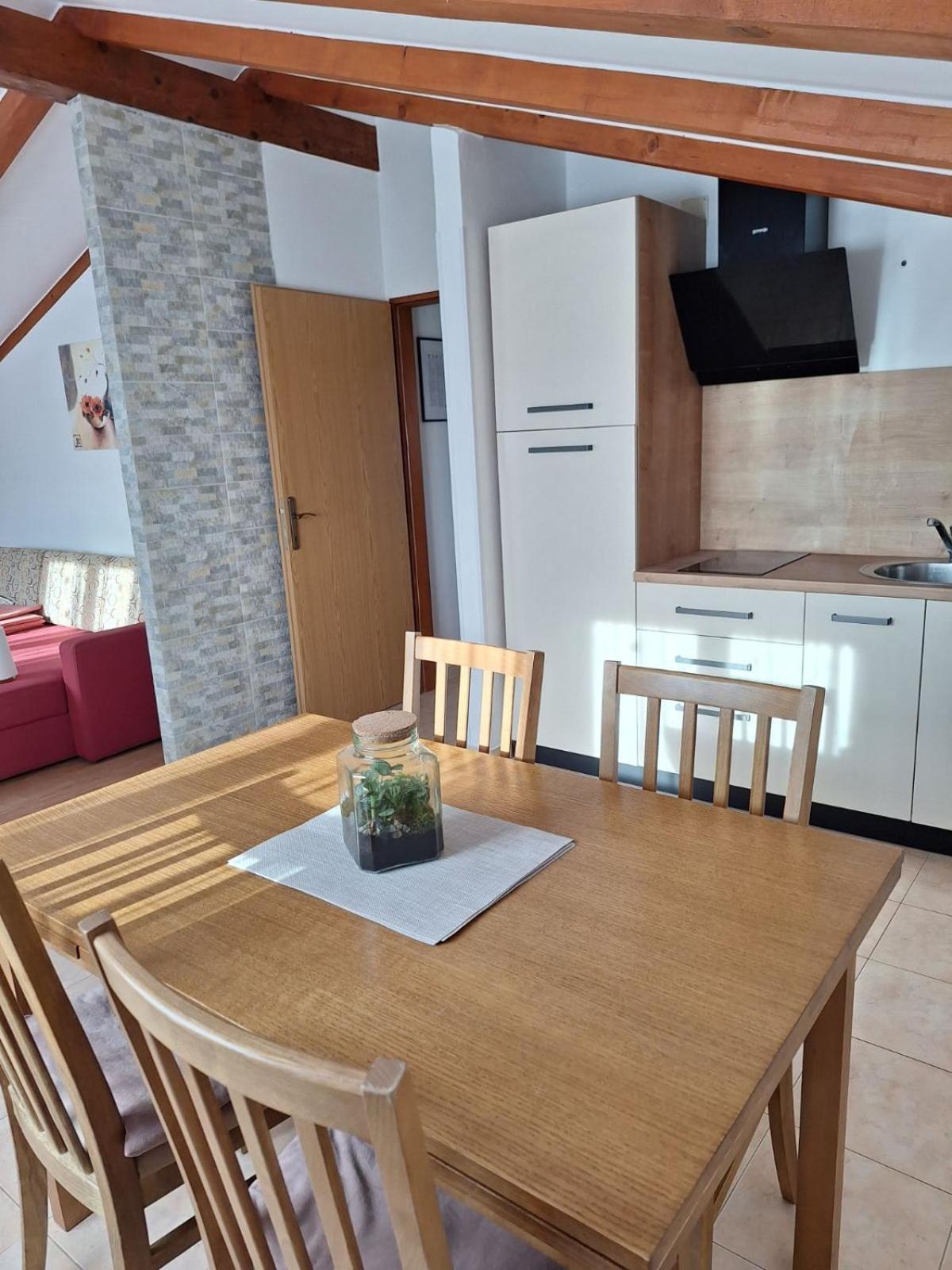 Apartment Ankica 우마그 외부 사진